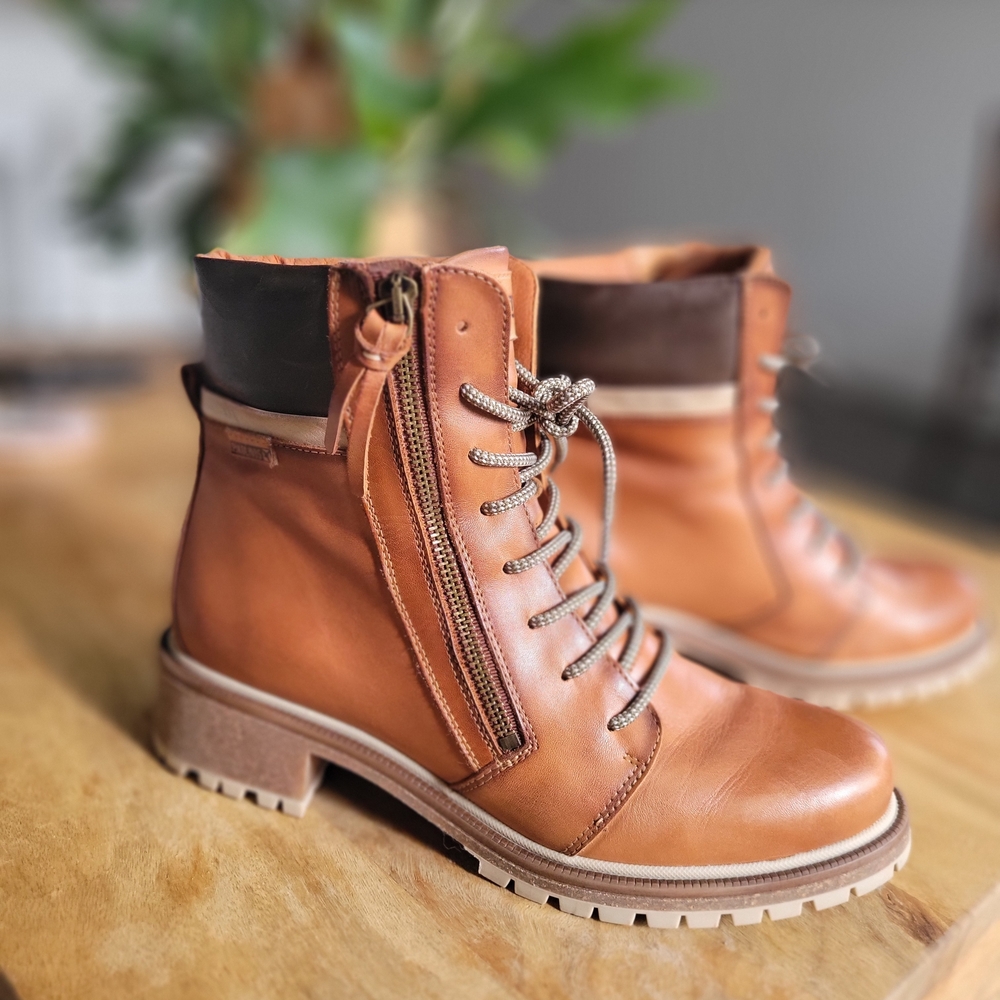 Pikolinos Brown Leather Boots